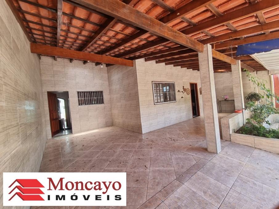 Casa à venda com 3 quartos, 430m² - Foto 1