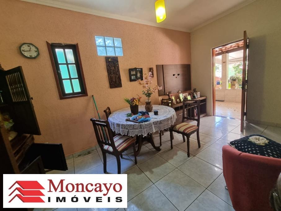 Casa à venda com 3 quartos, 430m² - Foto 20